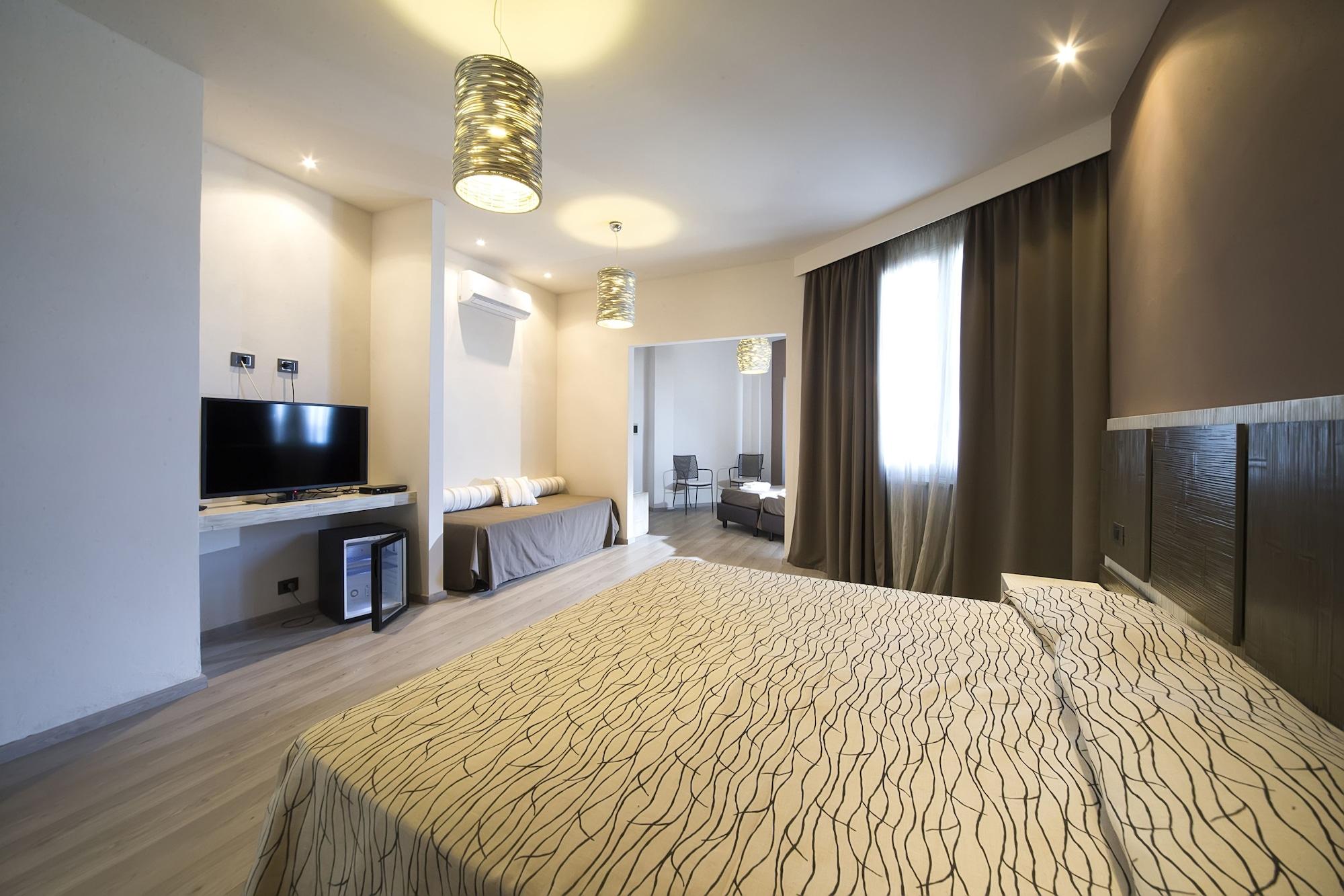 Hotel Tirreno Эриче Экстерьер фото