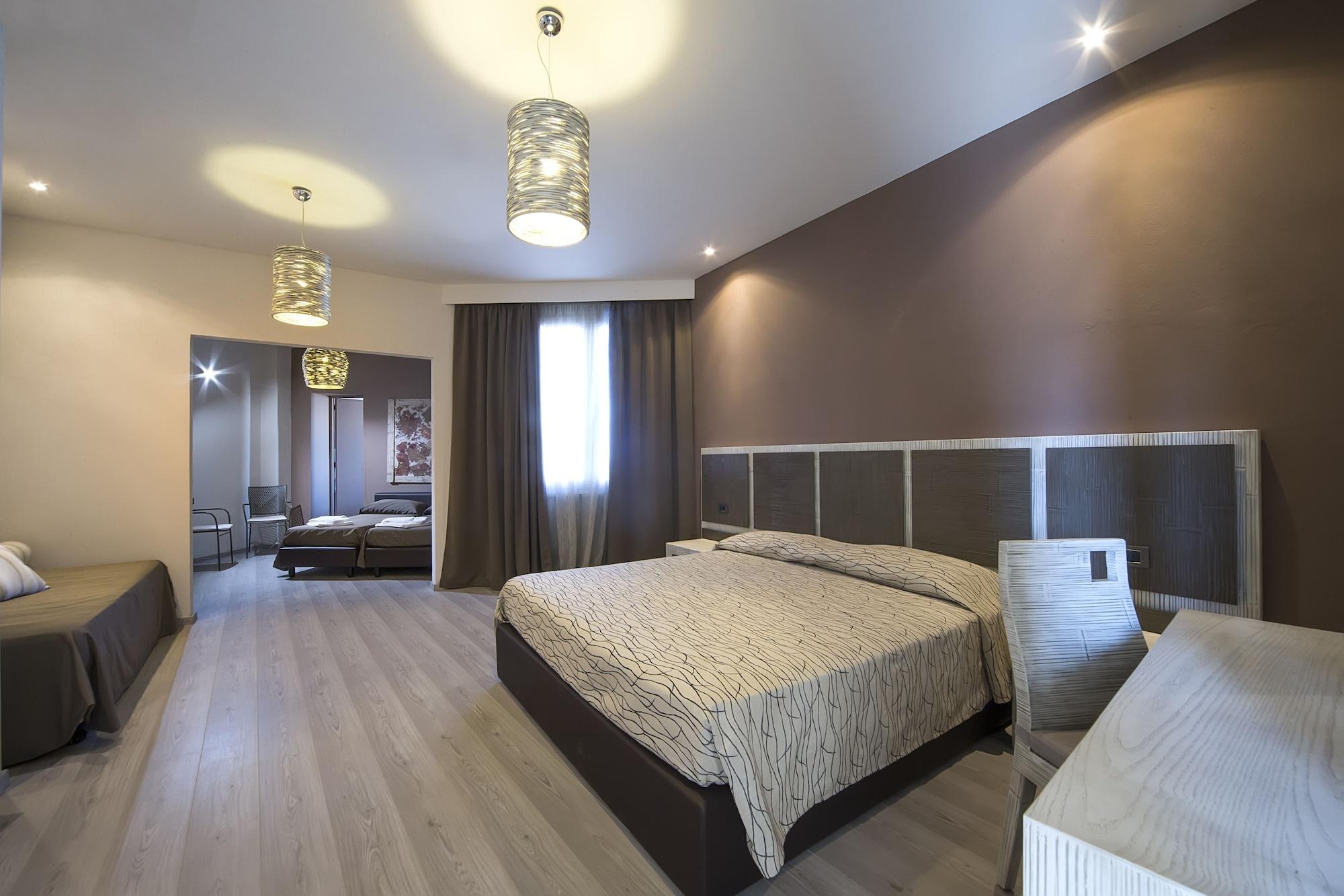 Hotel Tirreno Эриче Экстерьер фото