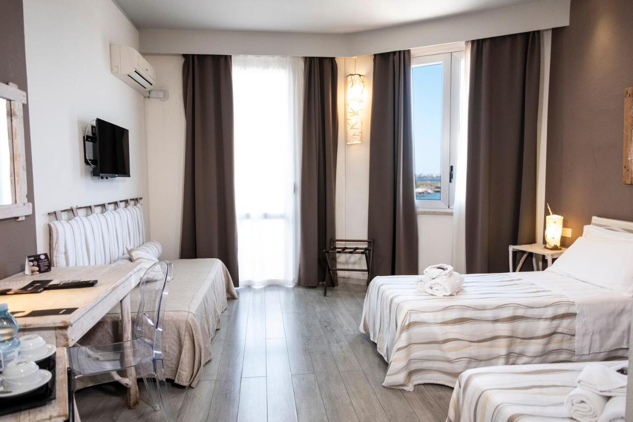 Hotel Tirreno Эриче Экстерьер фото