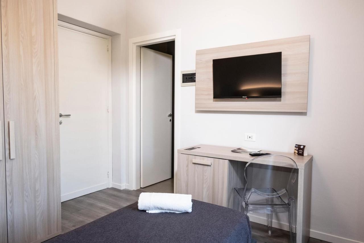 Hotel Tirreno Эриче Экстерьер фото
