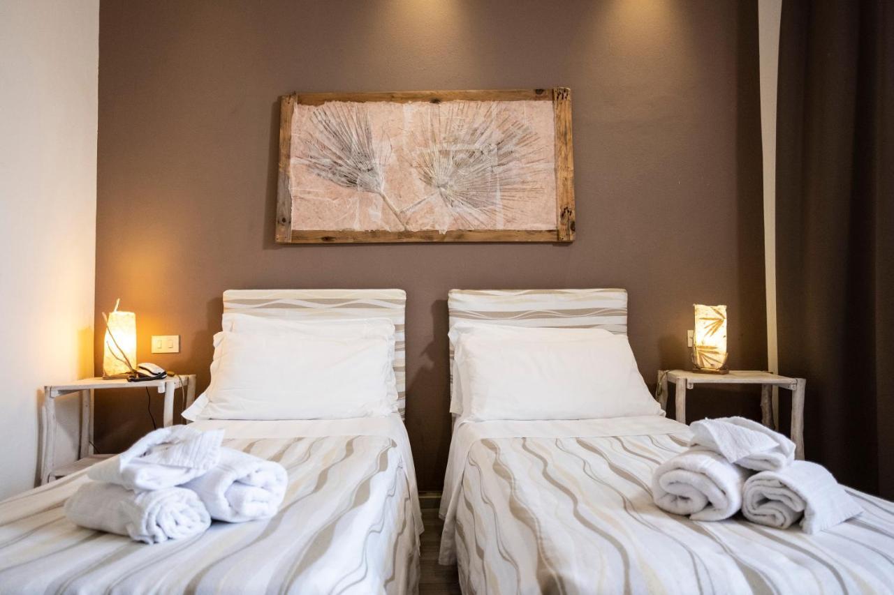 Hotel Tirreno Эриче Экстерьер фото